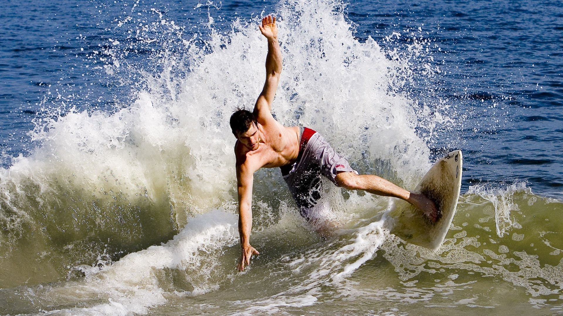 CBA赛场的中国力量再次觉醒，中国cba规则