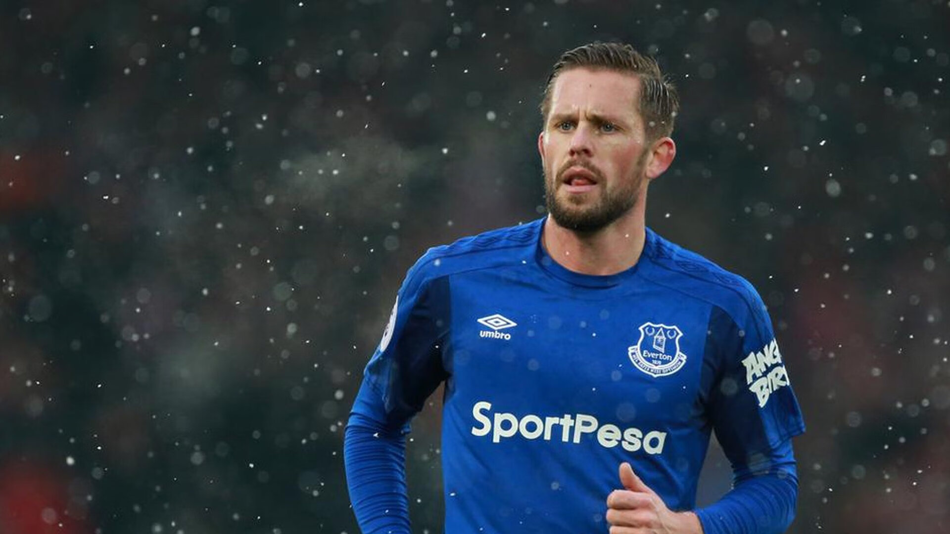 费耶诺德主场四球大胜,展现王者气势,费耶诺德首发